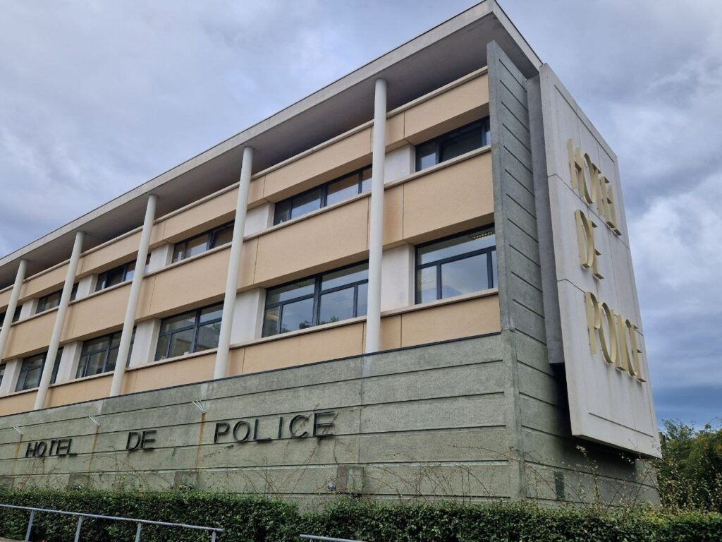 Lycée Clémenceau: police detain two individuals at Montpellier blockade